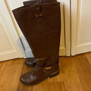 Brown guess boots size 8.5
